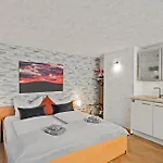 Appartement Harztraeume 1 - Gemuetliches Fuer Paare, Altstadtnah Mit Brockenbahnblick & Parkplatz - Self Check-in *