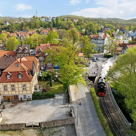 Appartement Harztraeume 1 - Gemuetliches Fuer Paare, Altstadtnah Mit Brockenbahnblick & Parkplatz - Self Check-in Wernigerode