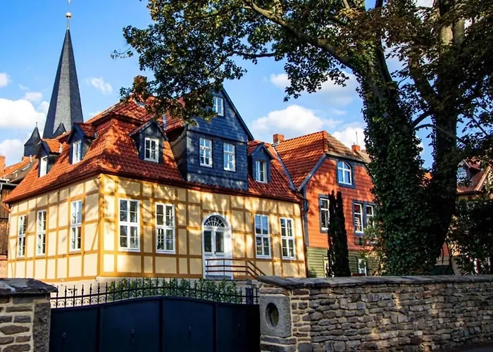 Harztraeume 1 - Gemuetliches Fuer Paare, Altstadtnah Mit Brockenbahnblick & Parkplatz - Self Check-in 아파트 *