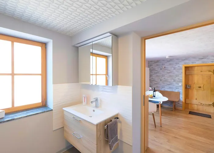 Harztraeume 1 - Gemuetliches Fuer Paare, Altstadtnah Mit Brockenbahnblick & Parkplatz - Self Check-in *