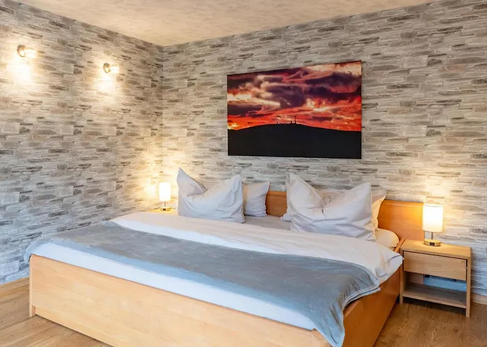 Harztraeume 1 - Gemuetliches Fuer Paare, Altstadtnah Mit Brockenbahnblick & Parkplatz - Self Check-in 베르니게로데