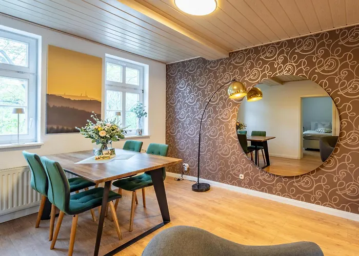 Harztraeume 1 - Gemuetliches Fuer Paare, Altstadtnah Mit Brockenbahnblick & Parkplatz - Self Check-in Lejlighed Wernigerode